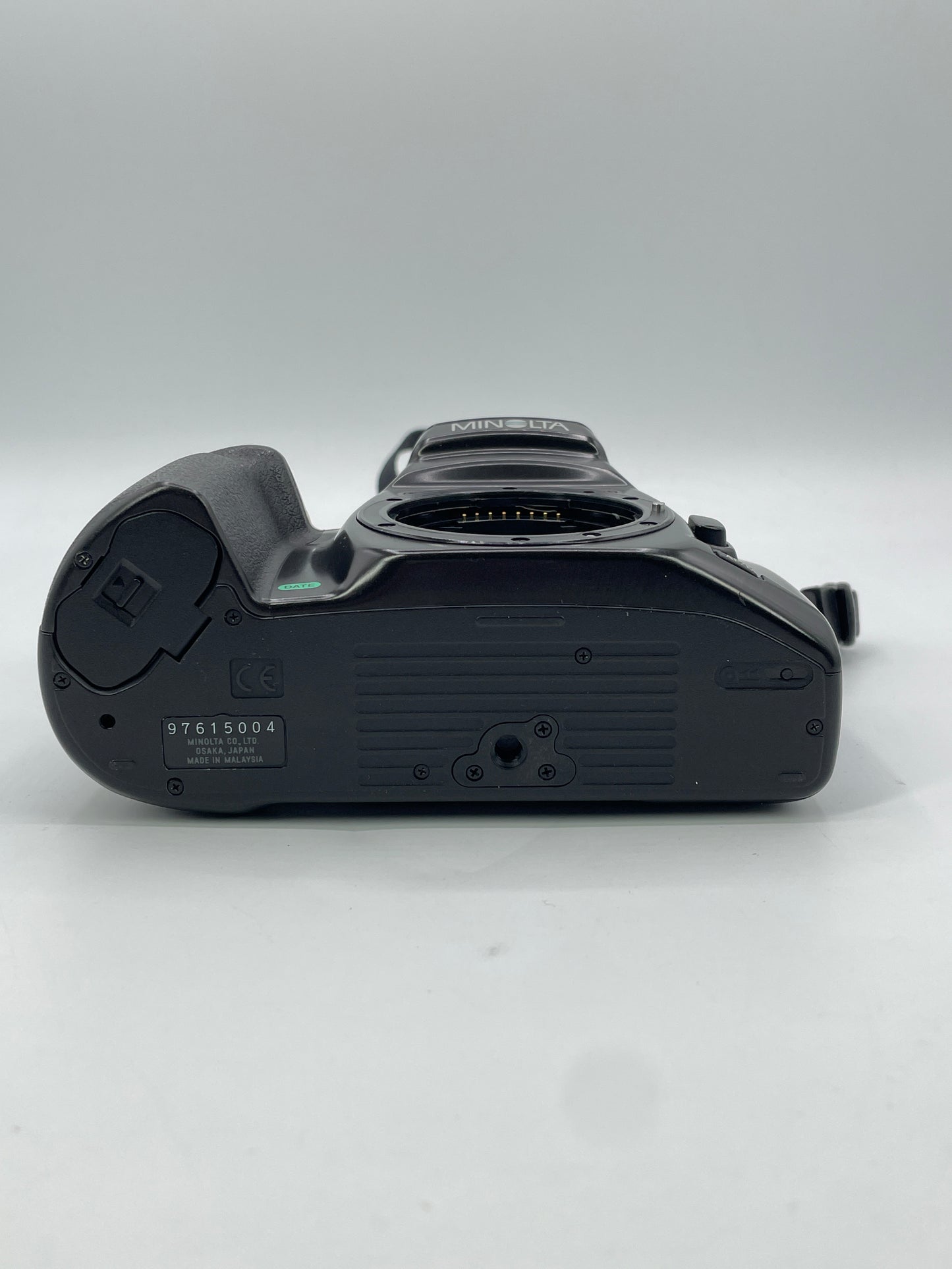 Minolta Maxxum 330si RZ 35mm Autofocus SLR Film Camera Untested