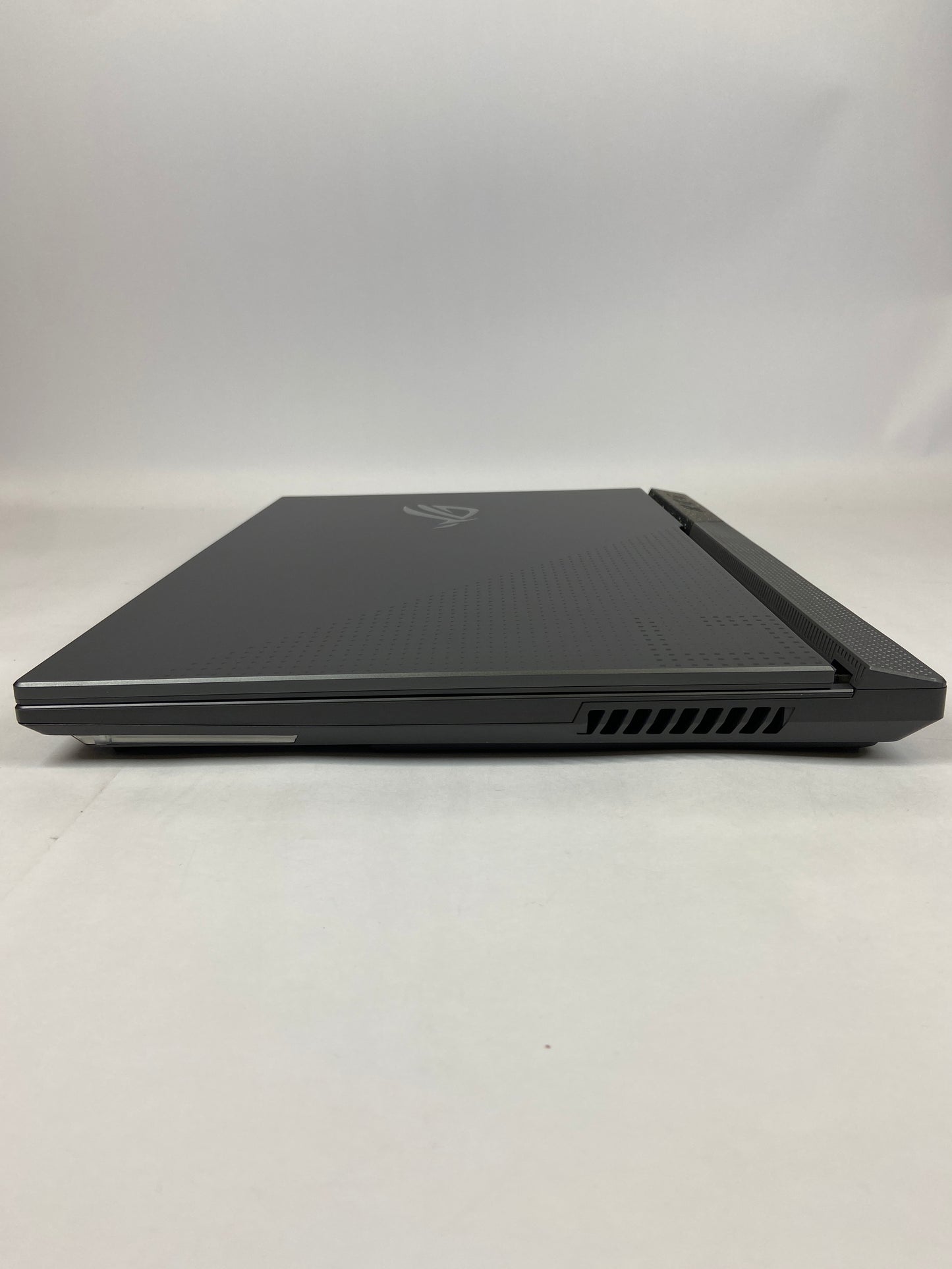 ASUS ROG Strix G7139U 17" AMD RYZEN 9 7940 HX 2.4GHz 16GB RAM 1TB SSD RTX 4050