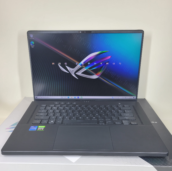 ASUS ROG Zephyrus G16 GU603H 16" i7-11800H 2.3GHz 16GB RAM 512GB RTX 3050 Ti