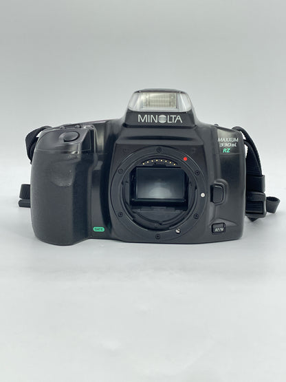 Minolta Maxxum 330si RZ 35mm Autofocus SLR Film Camera Untested