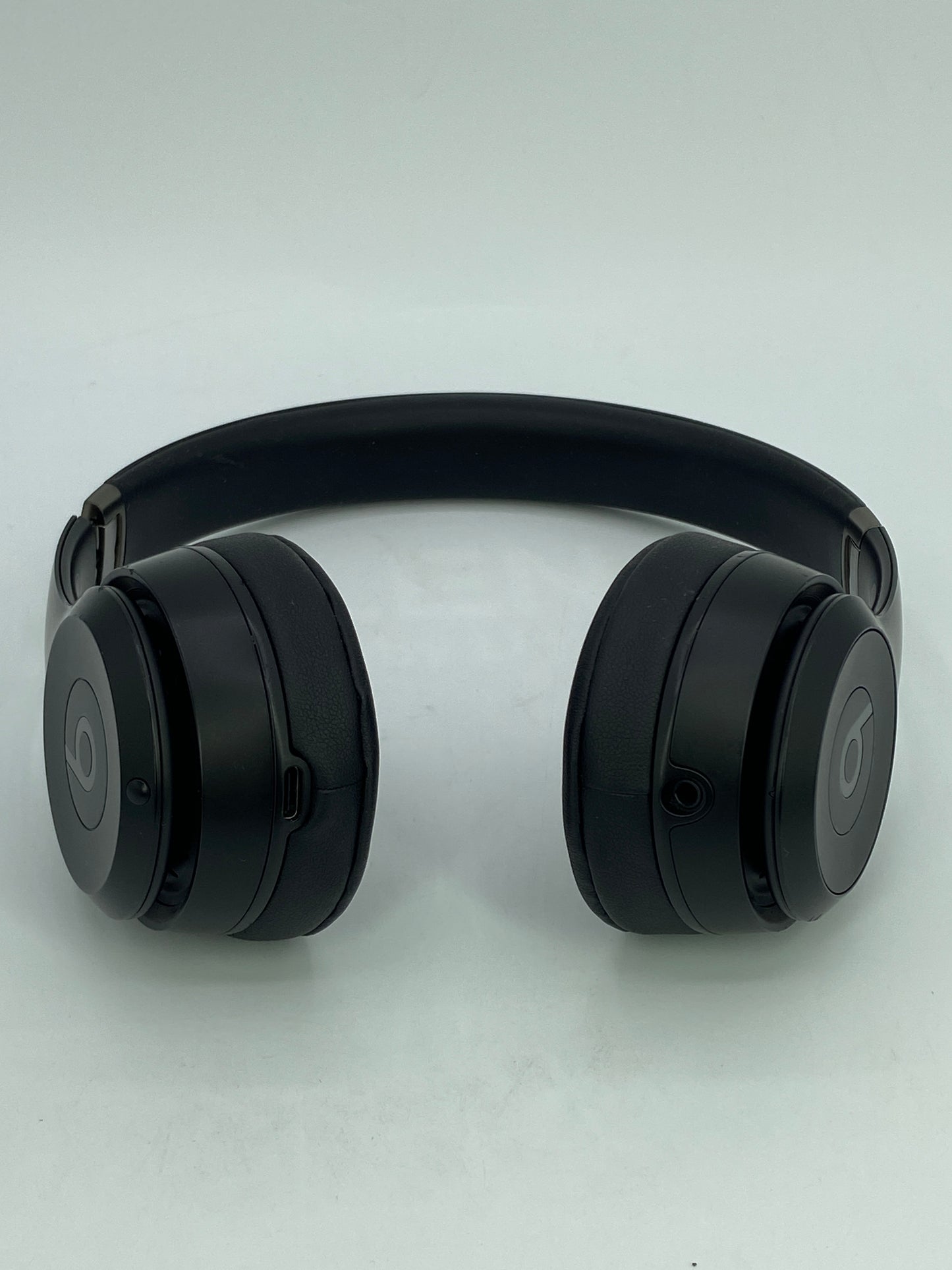 Beats Solo4 Wireless On-Ear Bluetooth Headphones Black A3140