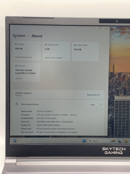 Skytech Gaming LUMI 15.6" i5-12450H 2.4GHz 16GB RAM 1TB SSD GeForce RTX 3050