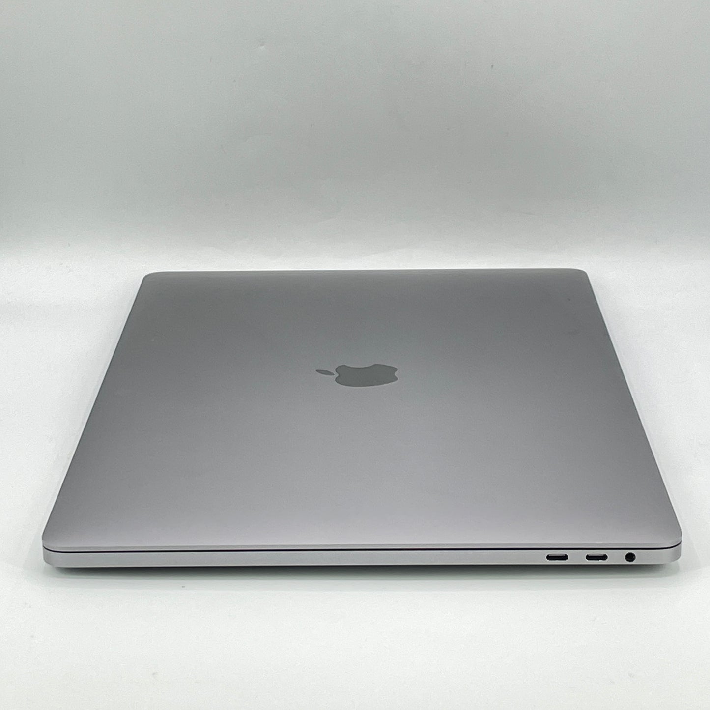 2019 Apple MacBook Pro 16" i9 2.3GHz 16GB RAM 1TB SSD Silver A2141