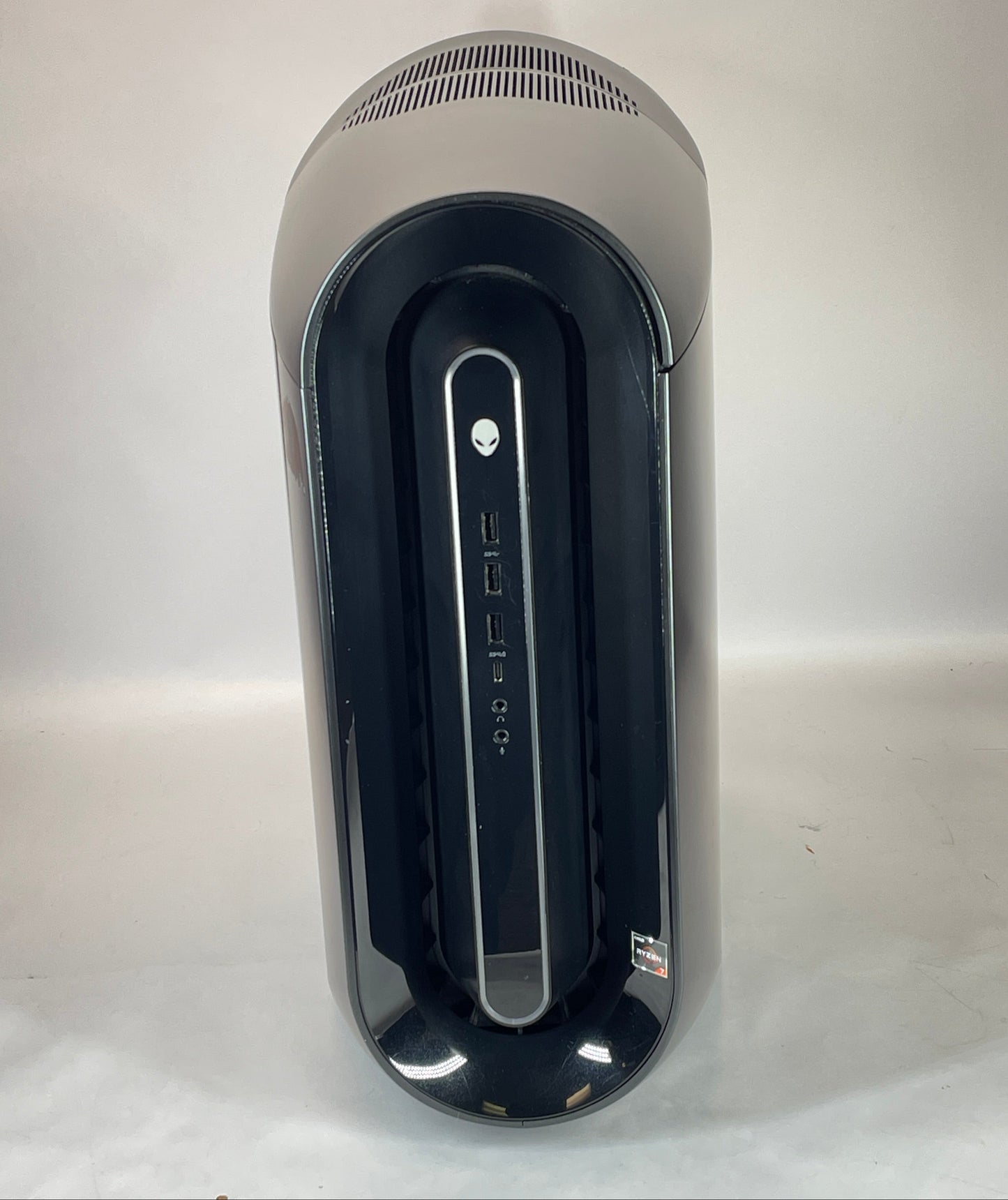 Alienware Aurora R10 Gaming PC Ryzen 7 3700X 3.60GHz 32GB 3TB NVIDIA RTX 2060 Super