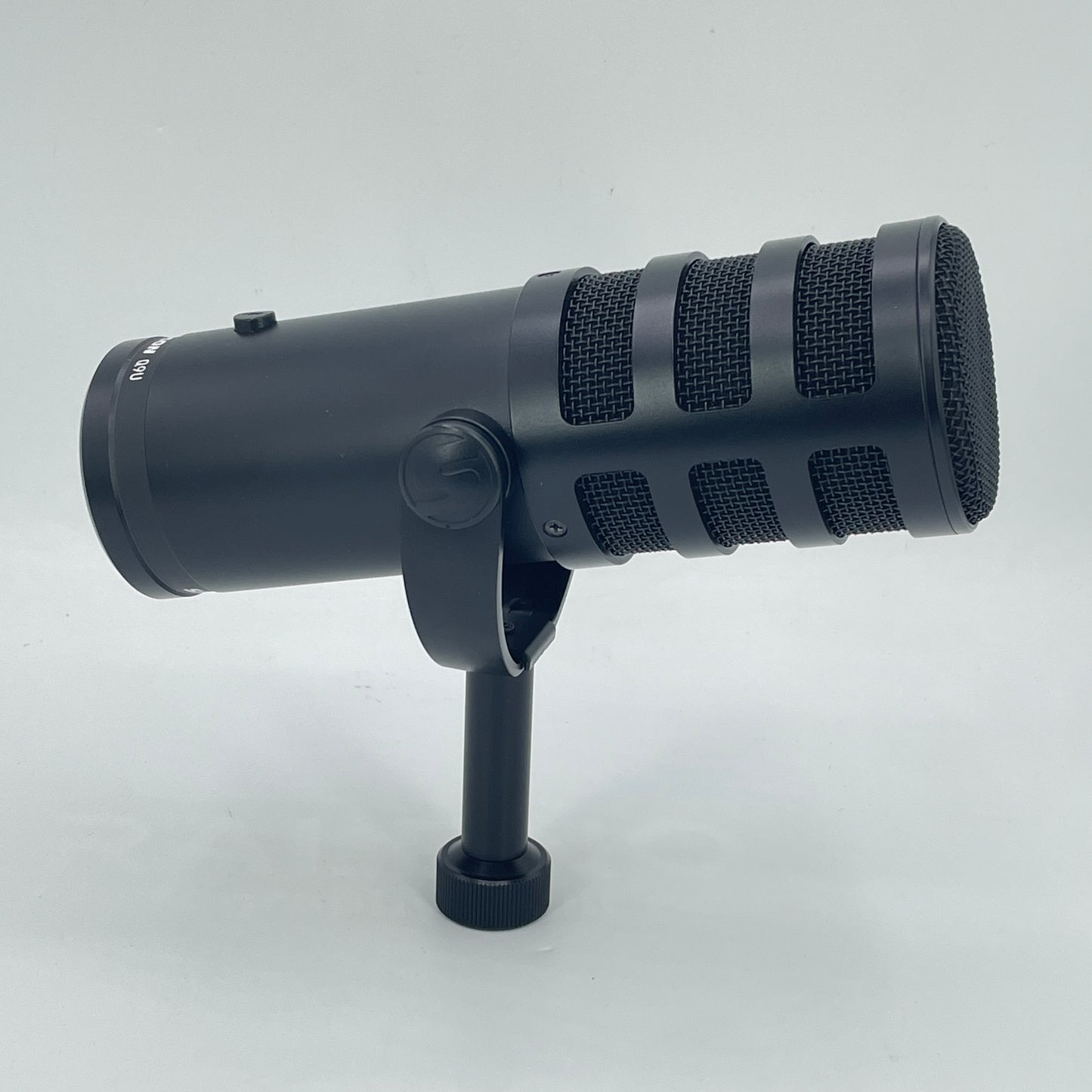 Samson Q9U 50 Hz - 20kHz Professional Broadcast Microphone