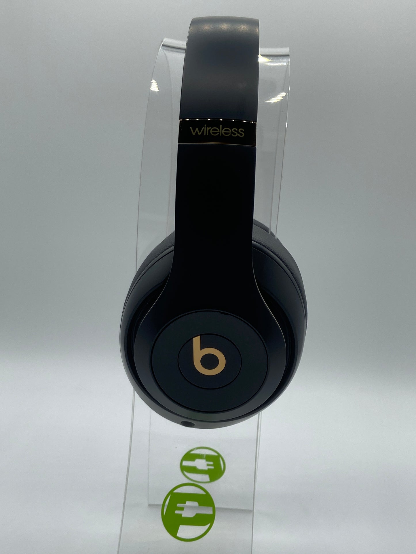 Beats Studio3 Black Gold