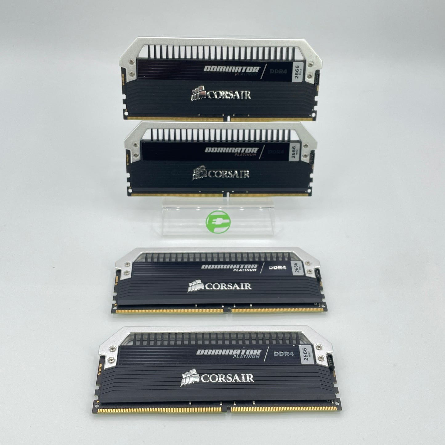 Corsair Dominator Platinum 32GB (4x8GB) RAM DDR4 2666MHz CMD32GX4M4A2666C15