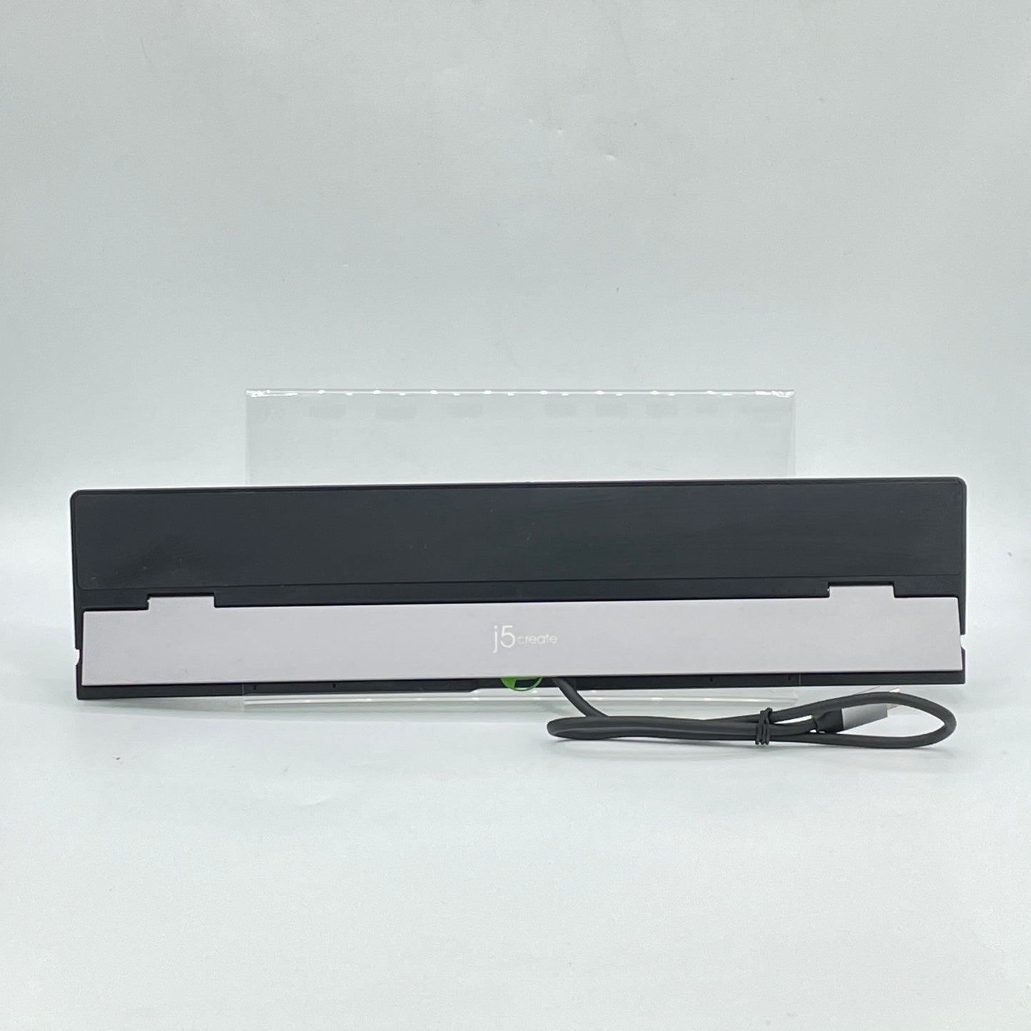 J5Create JCD543 USB-C Triple Display Docking Station