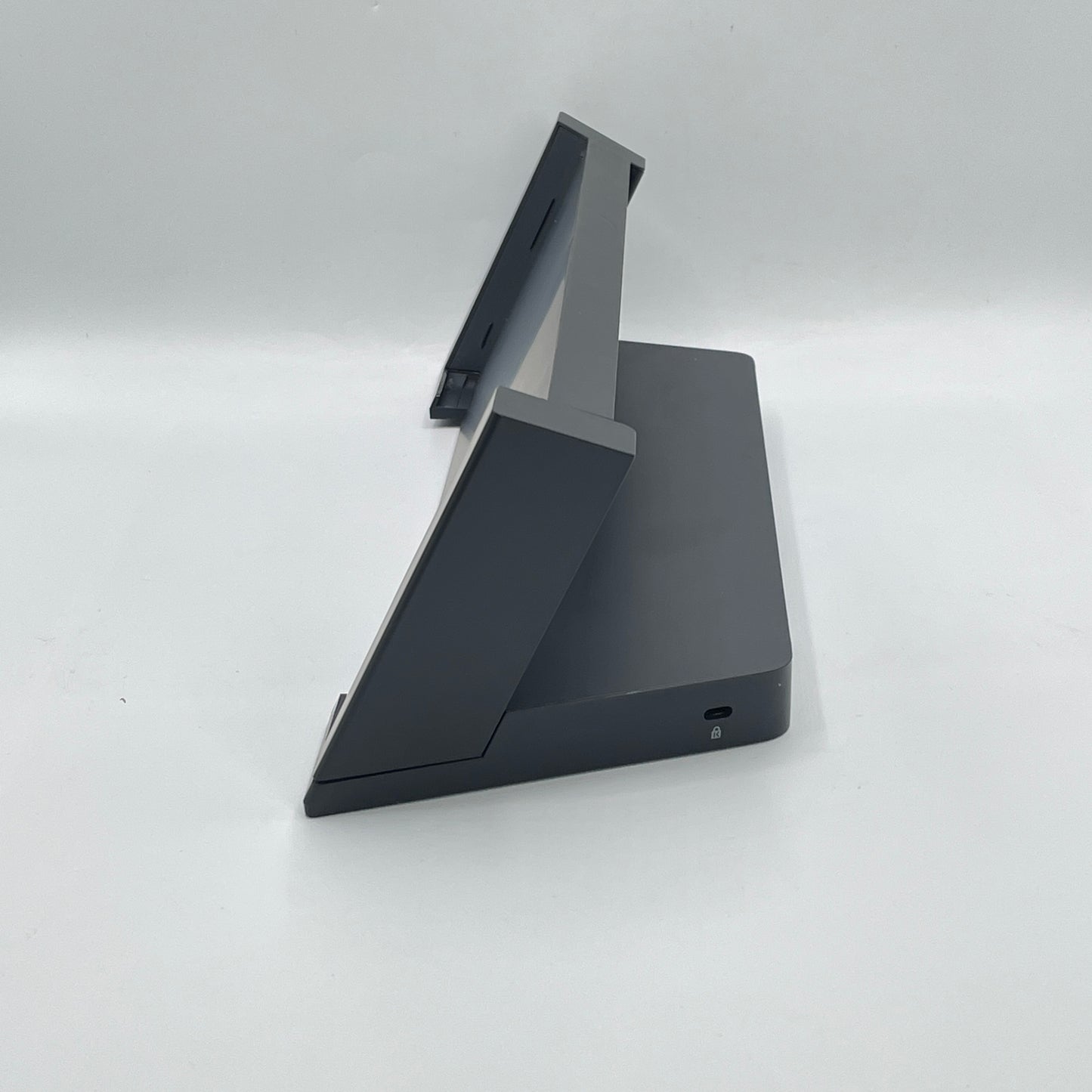 Microsoft 1664 Surface Docking Station Portable Black