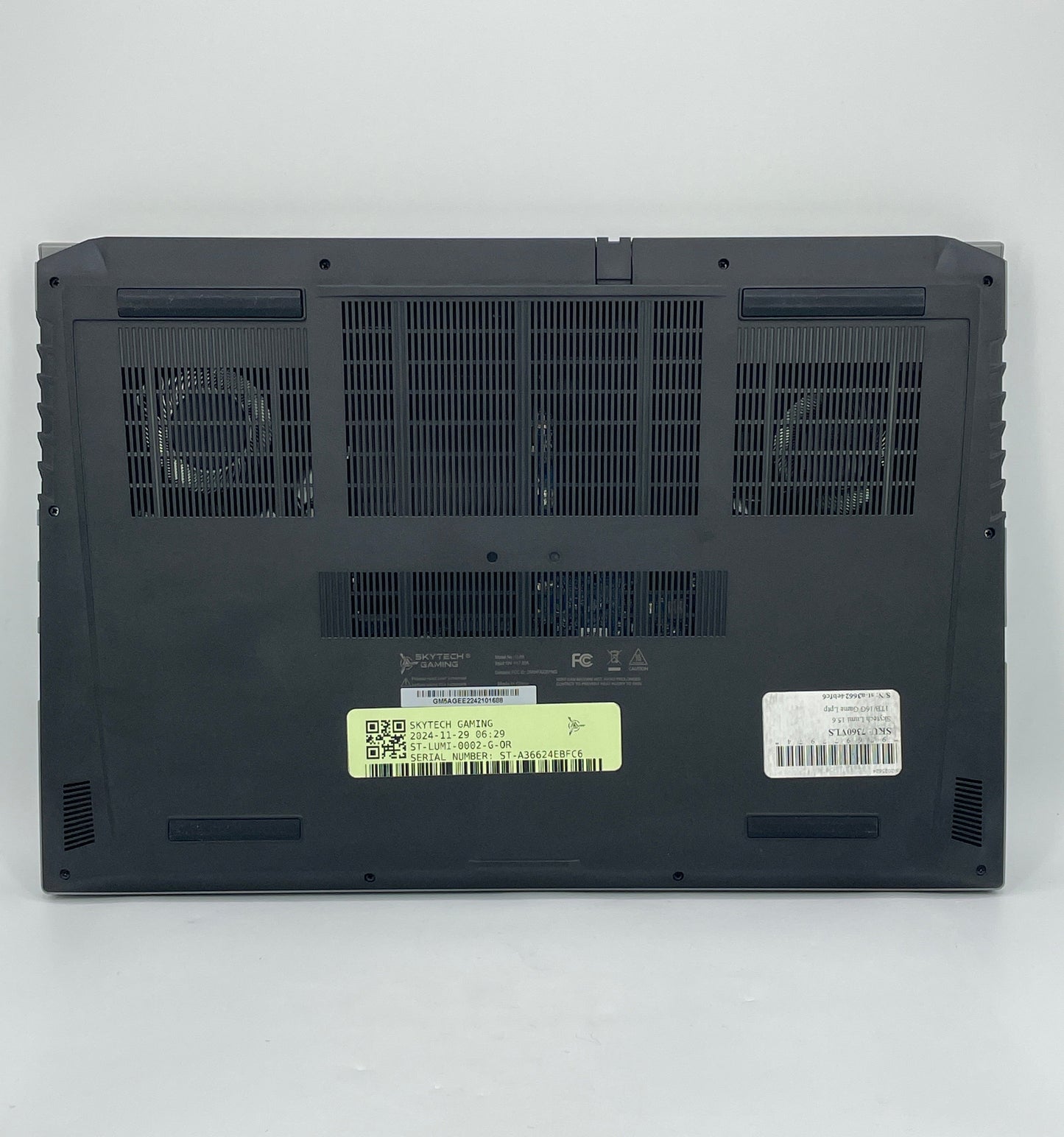 Skytech Gaming LUMI 15.6" i5-12450H 2.4GHz 16GB RAM 1TB SSD GeForce RTX 3050