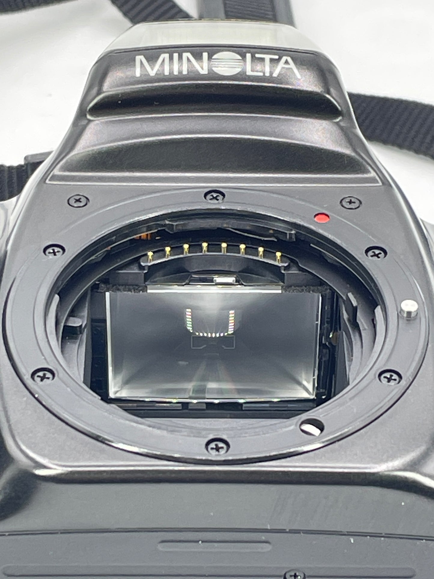 Minolta Maxxum 330si RZ 35mm Autofocus SLR Film Camera Untested