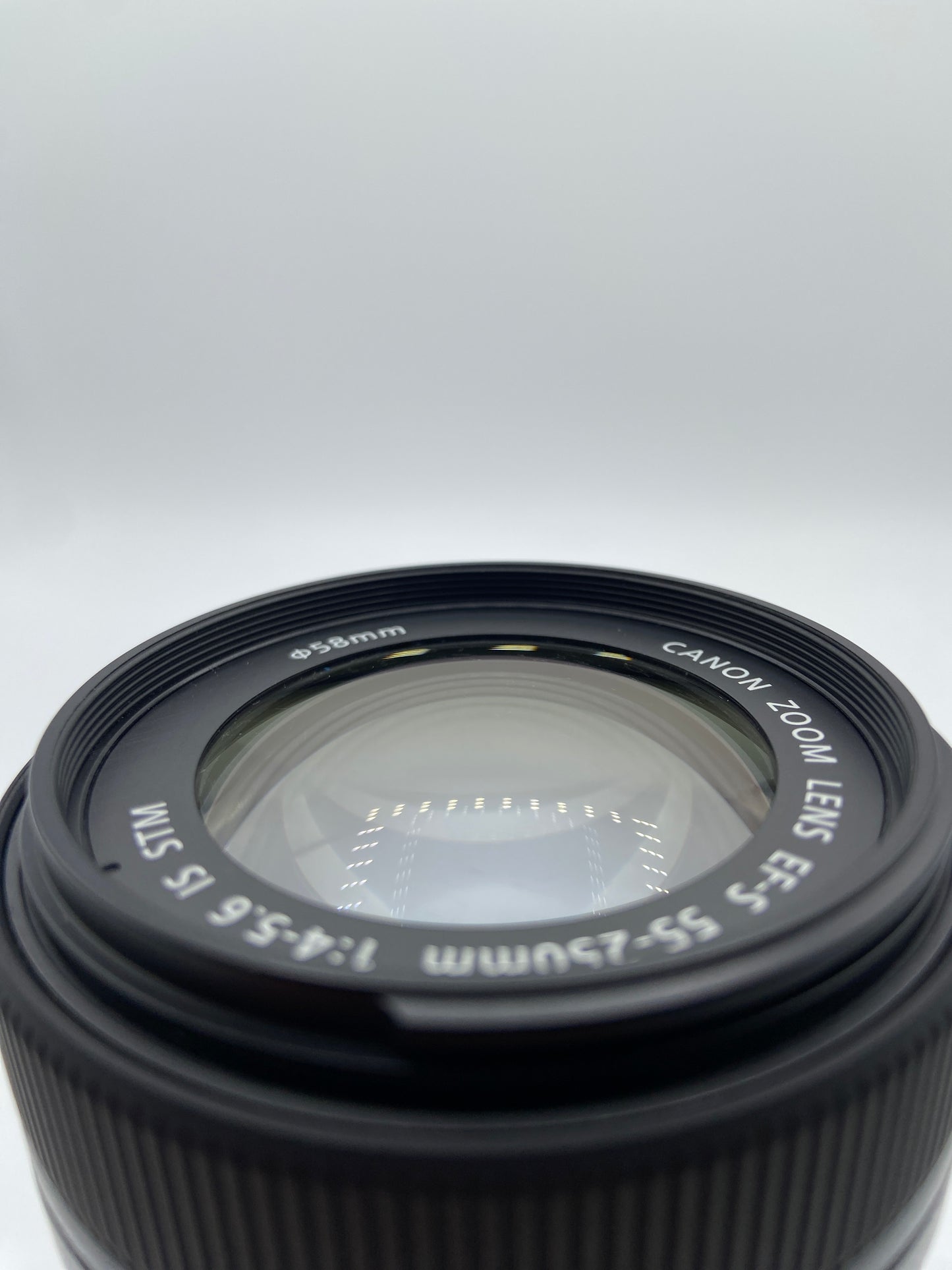 Canon EF-S 55-250mm f/1.4-5.6 IS STM