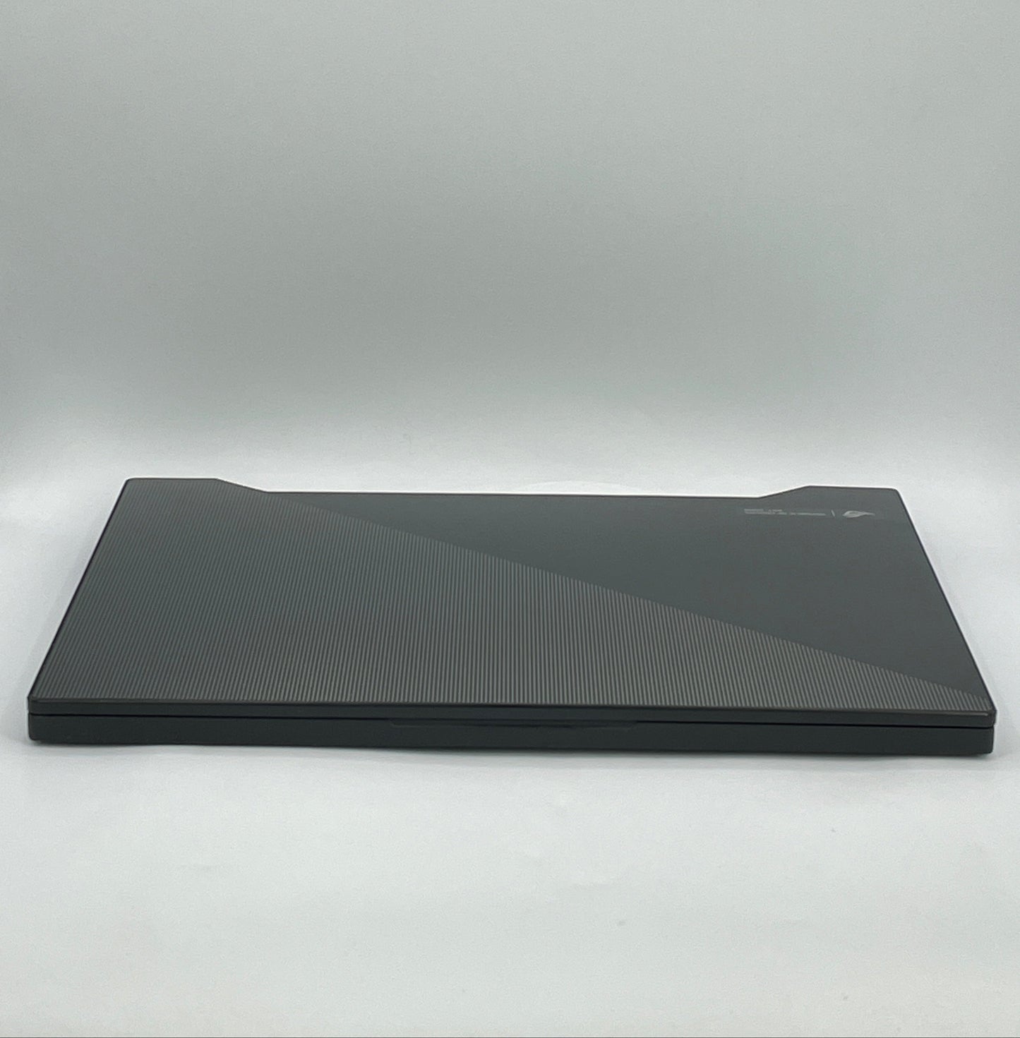 Asus ROG Zephyrus M15 GU502L 15.6"i7-10750H 2.6GHz 16GB 1TB SSD GeForce RTX 2060