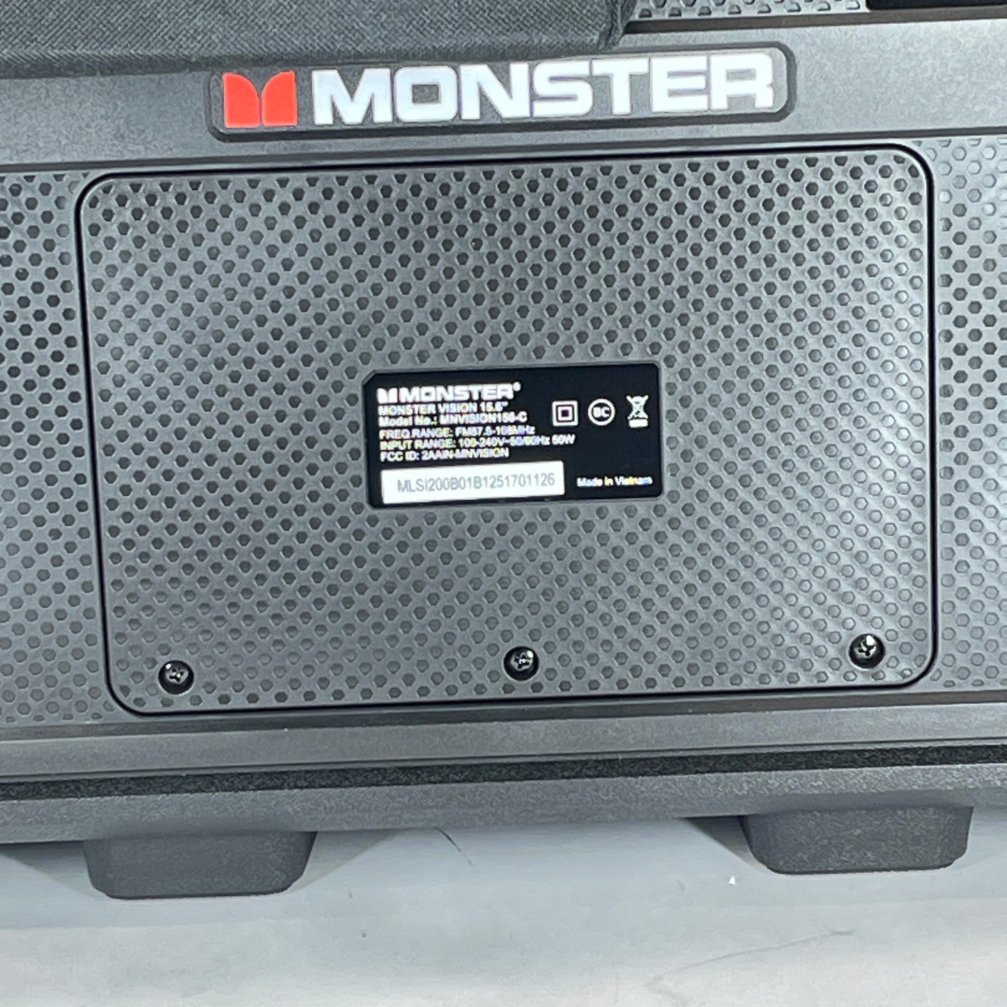 Monster Vision 2 Portable Video Entertainment System MNVISION156-C