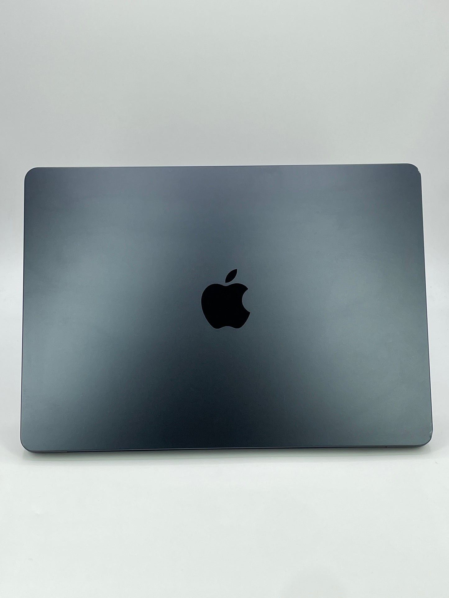 2022 Apple MacBook Air 13.6" M2 8C GPU 3.5GHz 8GB RAM 256GB SSD A2681