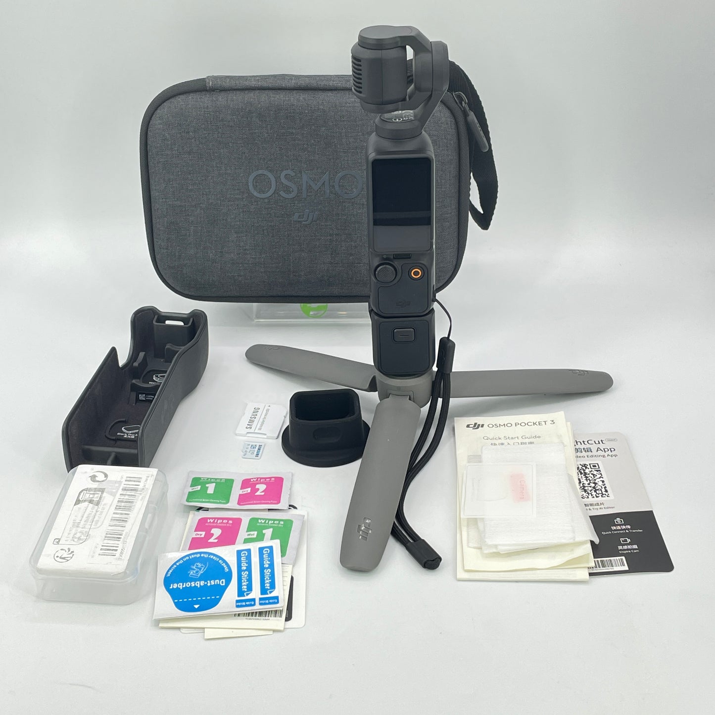 DJI Osmo Pocket 3 4K 3-Axis Gimbal Camera Kit