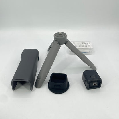 DJI Osmo Pocket 3 4K 3-Axis Gimbal Camera Kit