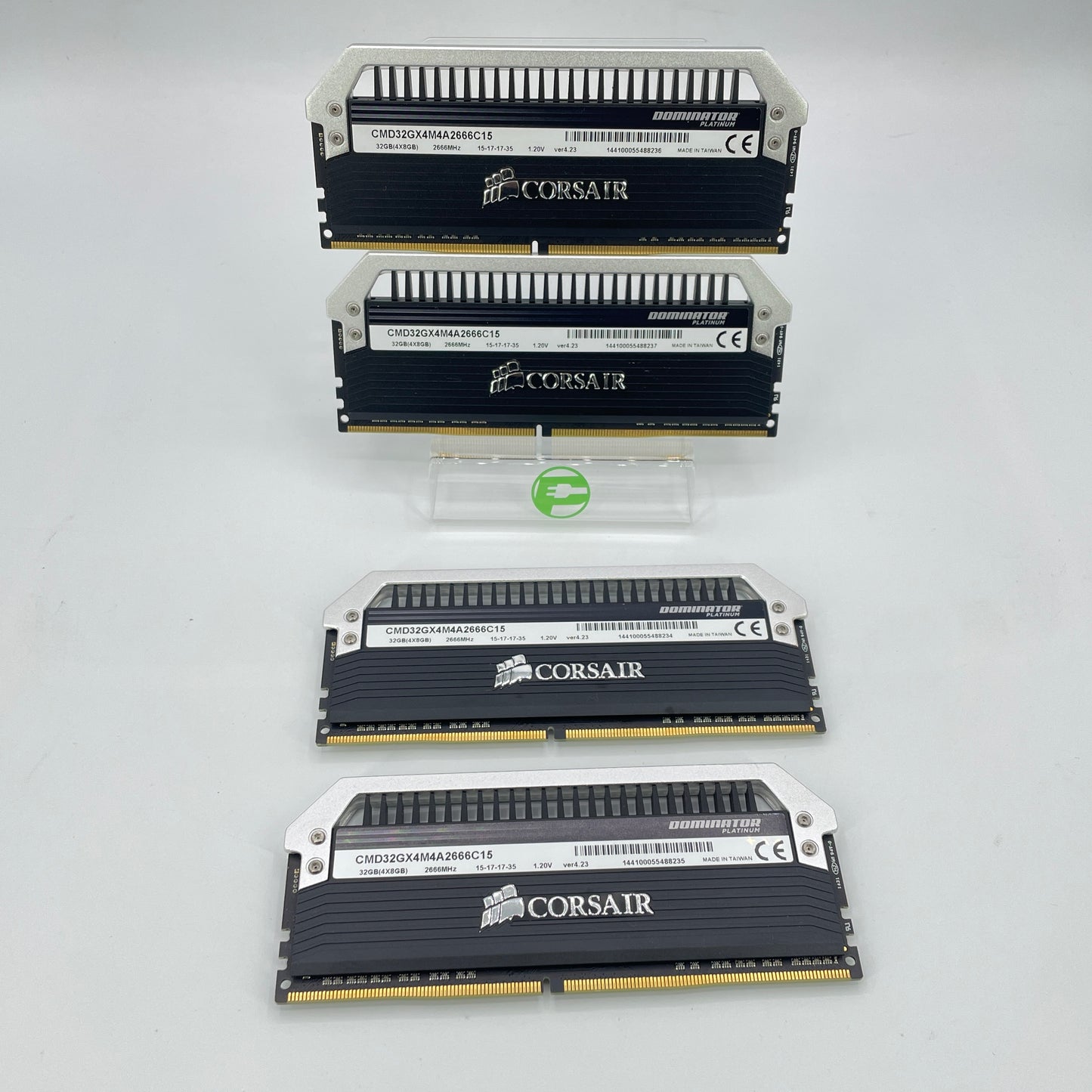 Corsair Dominator Platinum 32GB (4x8GB) RAM DDR4 2666MHz CMD32GX4M4A2666C15