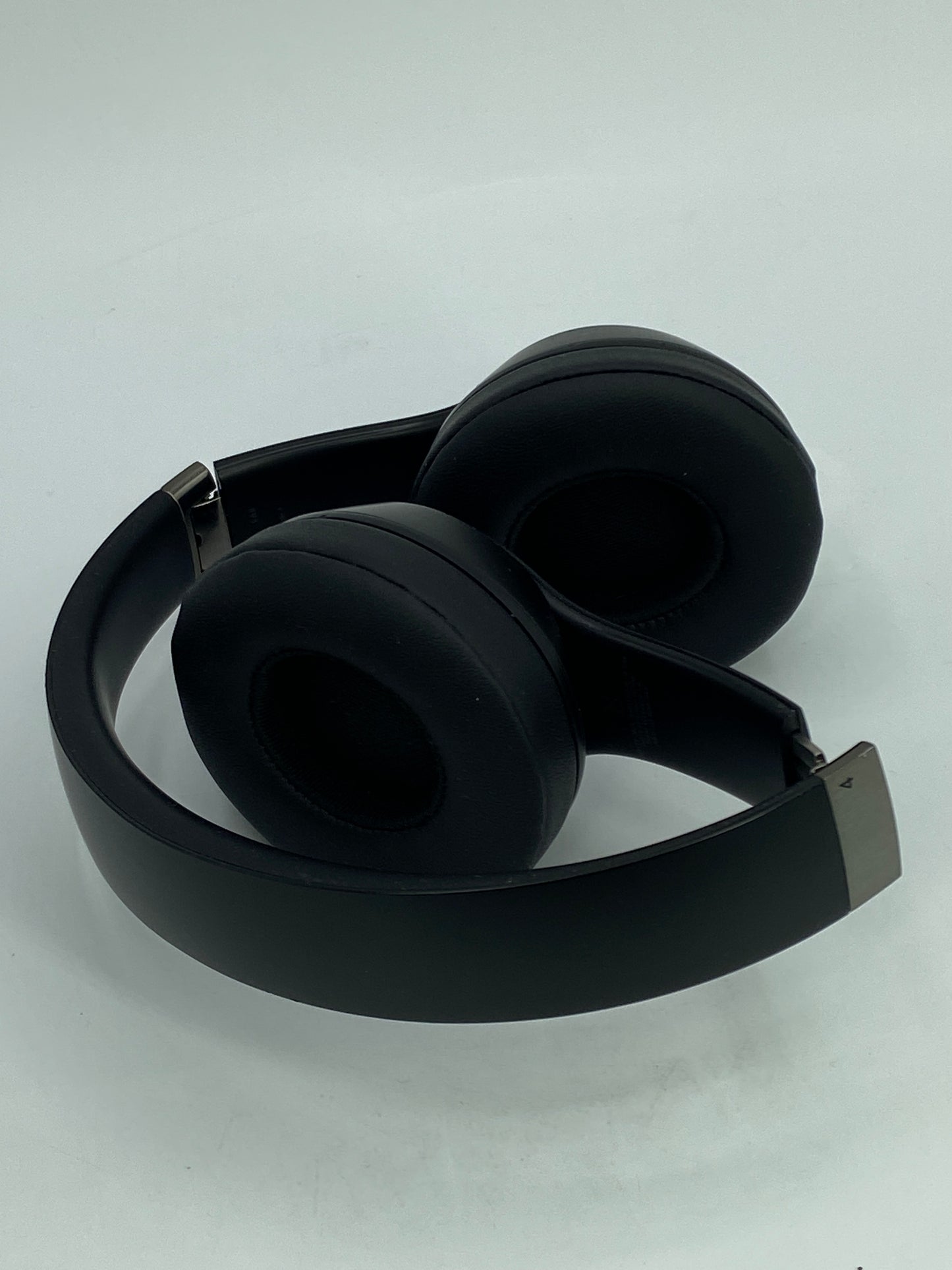 Beats Solo4 Wireless On-Ear Bluetooth Headphones Black A3140