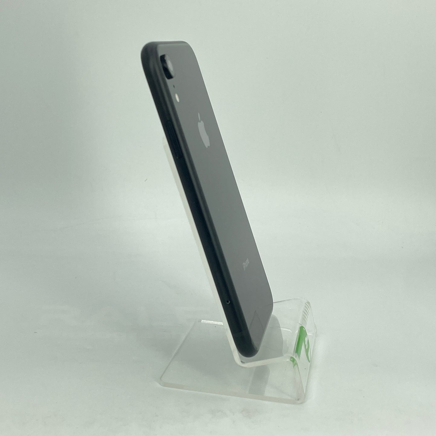 Unlocked Apple iPhone XR 64GB 18.7.2 Black MT3K2LL/A