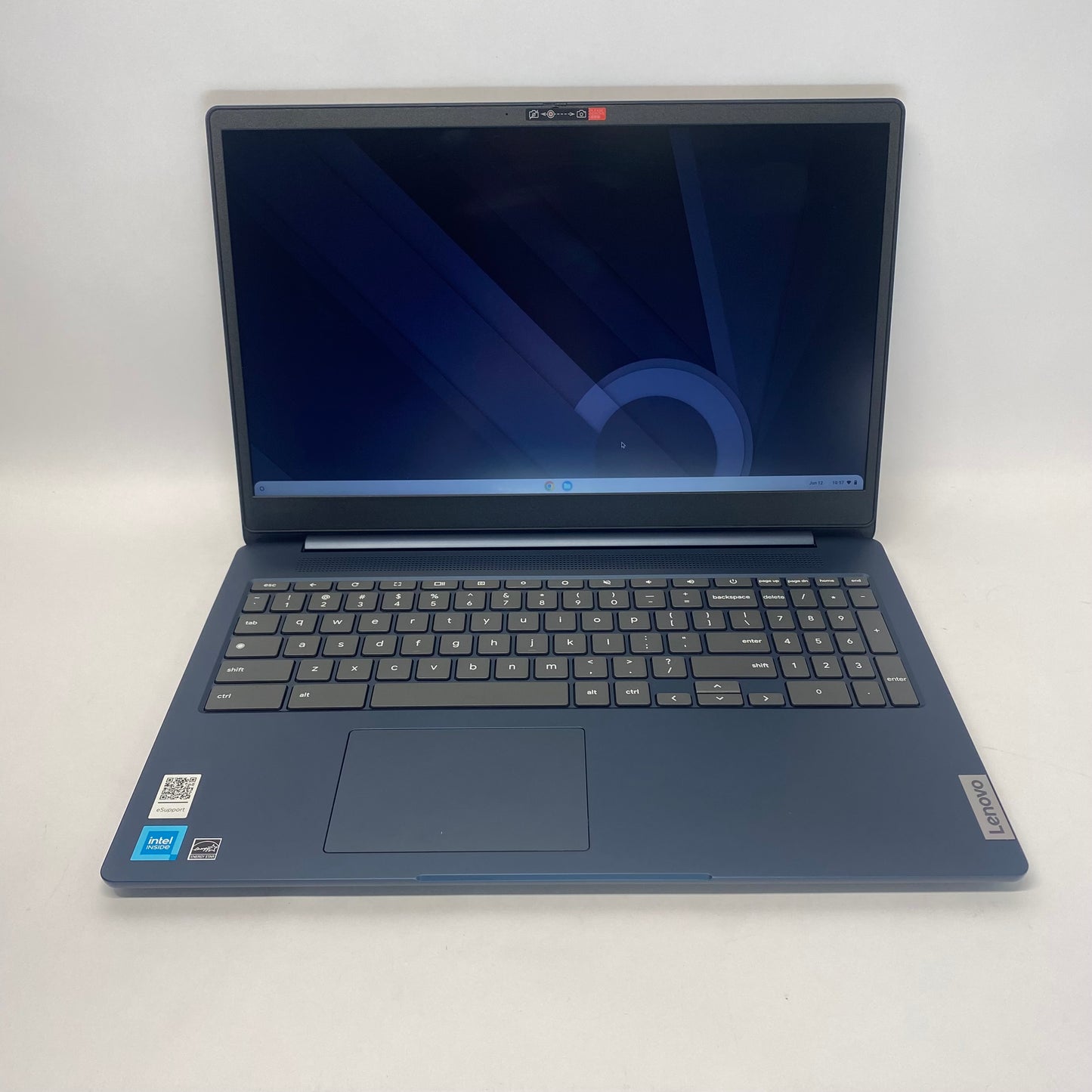 Lenovo IdeaPad 3 Chrome 15IJL6 15.6" Celeron N4500 1.1GHz 8GB RAM 64GB SSD
