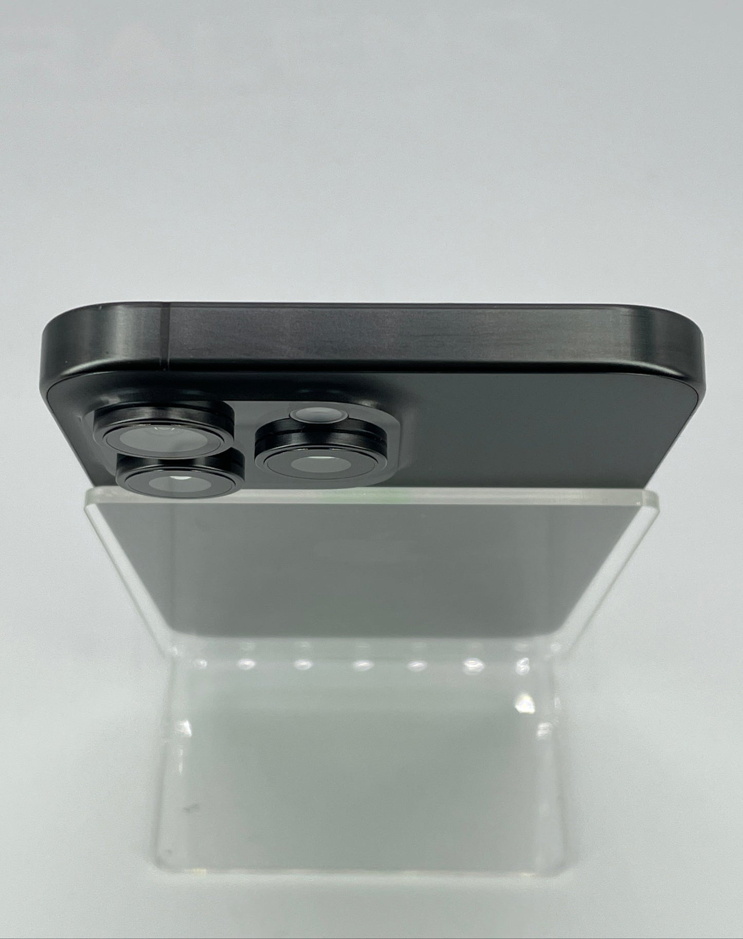 Factory Unlocked Apple iPhone 15 Pro Max 256GB Black Titanium MU663LL/A