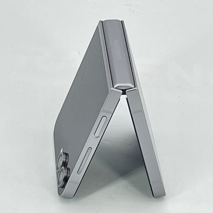 Factory Unlocked Samsung Galaxy Z Flip6 12GB RAM 512GB SM-F741U Silver Shadow