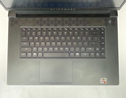 Alienware M17 R5 17.3" AMD Ryzen 7 6800H 3.2GHz 16GB RAM 2TB GeForce RTX 3050 Ti