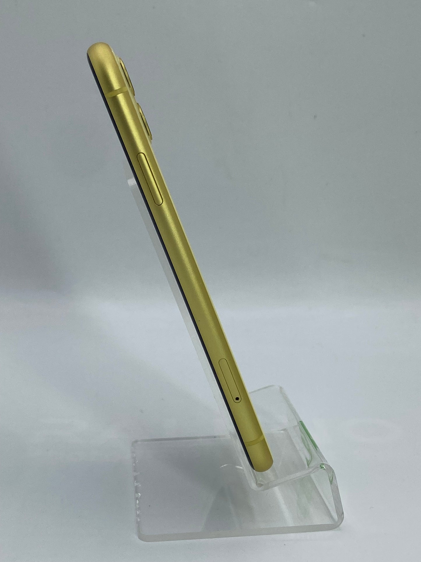 T-Mobile Apple iPhone 11 64GB 26.5 Yellow MWK32LL/A